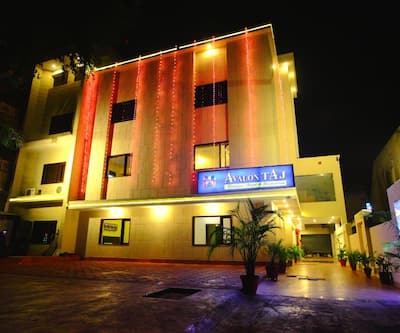 https://imgcld.yatra.com/ytimages/image/upload/t_hotel_yatra_city_desktop/v1432124272/Domestic Hotels/Hotels_Agra/Hotel Avalon Taj/overview.jpg